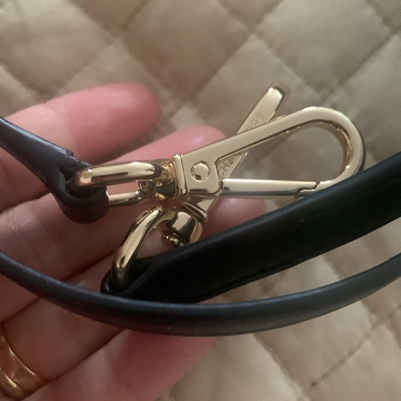 Michael Kors Black and Gold bag strap - Picture 3 of 10